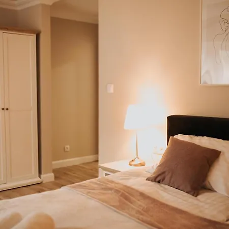 Adele Nocleg ze śniadaniem