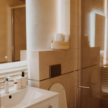 Adele Nocleg ze śniadaniem