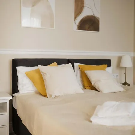 Alojamento de Acomodação e Pequeno-almoço Adele