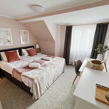 Alojamento de Acomodação e Pequeno-almoço Adele