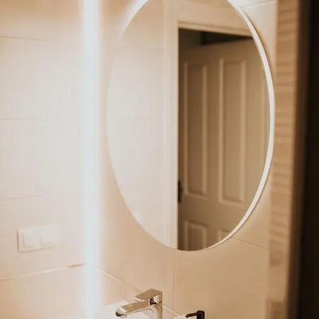 Alojamento de Acomodação e Pequeno-almoço Adele 3*