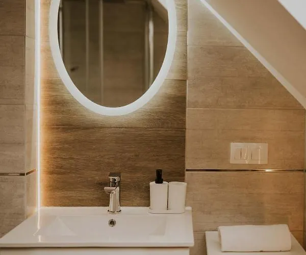 Adele Bed & Breakfast